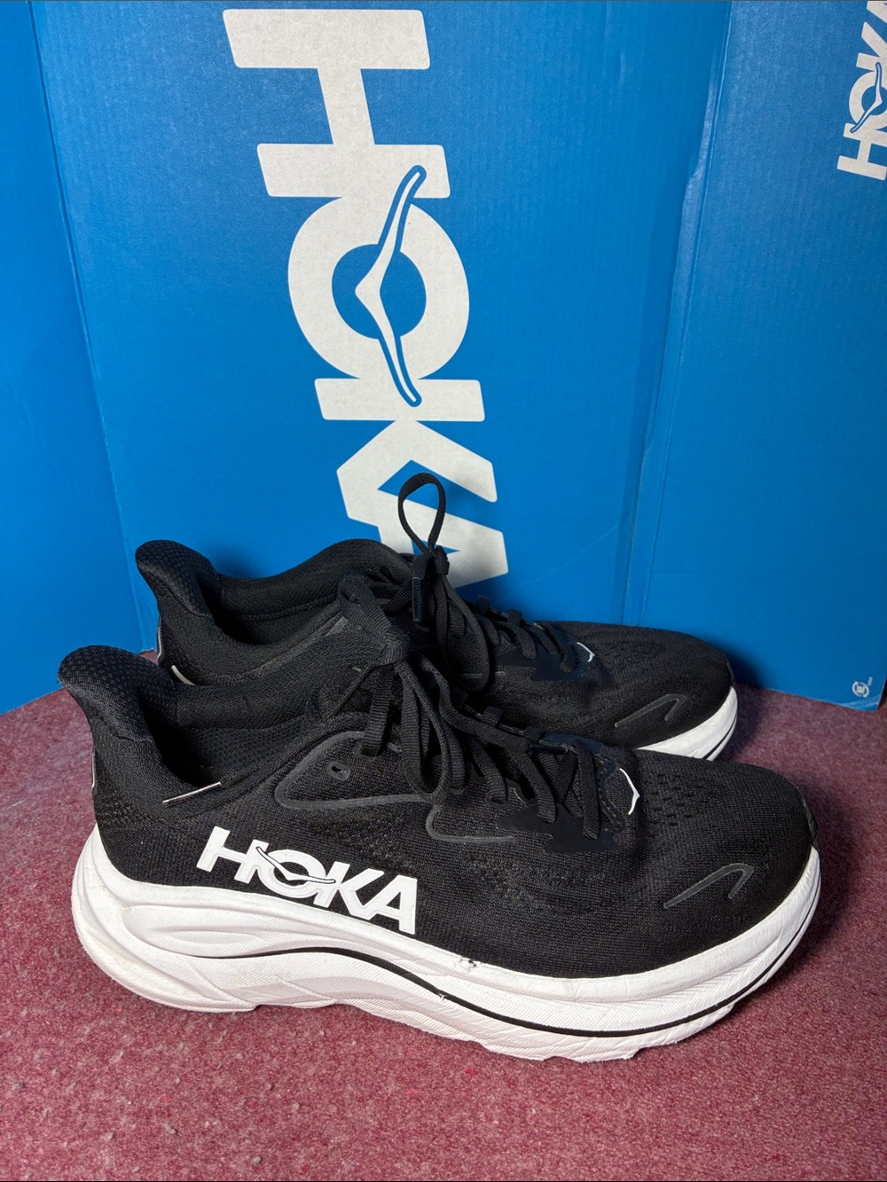 HOKA Clifton 10 Performance Running Shoes